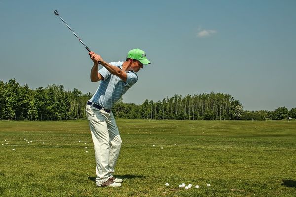 Jak rozpocząć swoją przygodę z golfem?